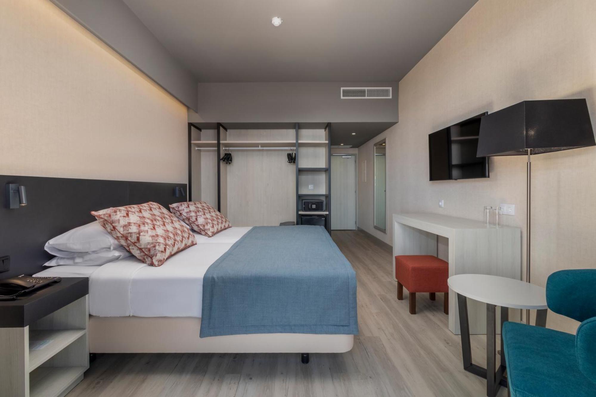 Zweibettzimmer mit Meerblick